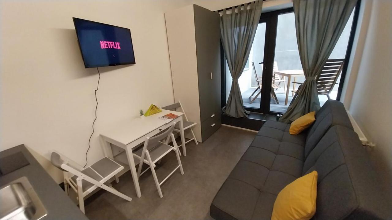 Peaceful Basement Apartment With Terrace & Free Gym Budapeszt Zewnętrze zdjęcie