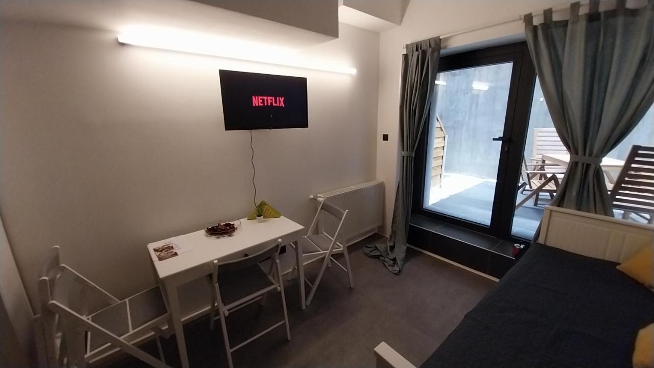 Peaceful Basement Apartment With Terrace & Free Gym Budapeszt Zewnętrze zdjęcie