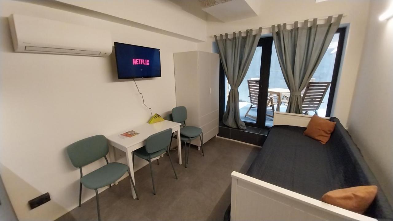Peaceful Basement Apartment With Terrace & Free Gym Budapeszt Zewnętrze zdjęcie