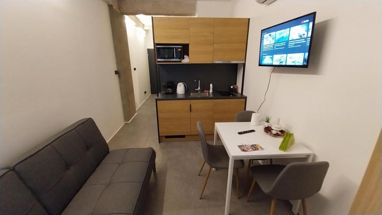 Peaceful Basement Apartment With Terrace & Free Gym Budapeszt Zewnętrze zdjęcie