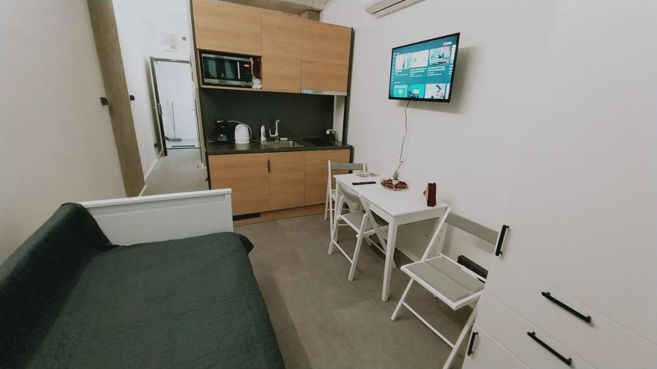 Peaceful Basement Apartment With Terrace & Free Gym Budapeszt Zewnętrze zdjęcie