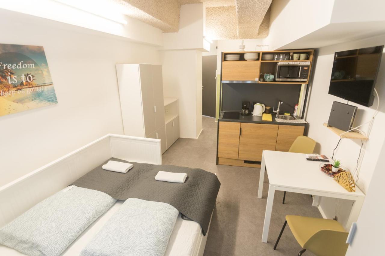 Peaceful Basement Apartment With Terrace & Free Gym Budapeszt Zewnętrze zdjęcie